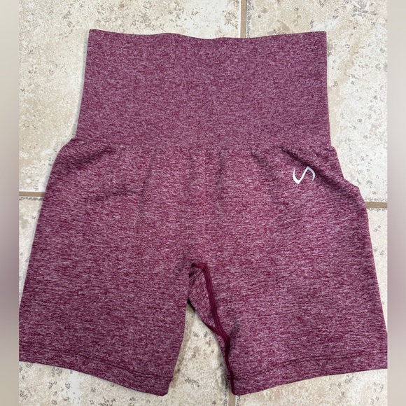 TLF Women’s Athletic Biker/Weight Lifting Shorts - Picture 2 of 3